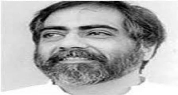 Aamir Raza?blur=25
