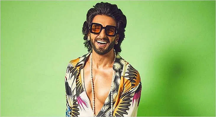From Ayushmann Khurrana to Ranveer Singh: Bollywood celebs who love the man  purse! - Times of India