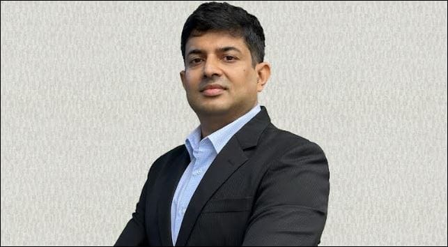 Saurabh Srivastava?blur=25