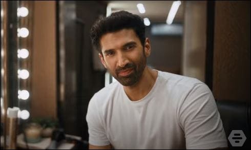 ADITYA ROY KAPUR?blur=25