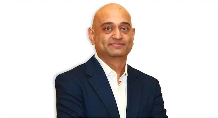 Mahesh Narayanan?blur=25