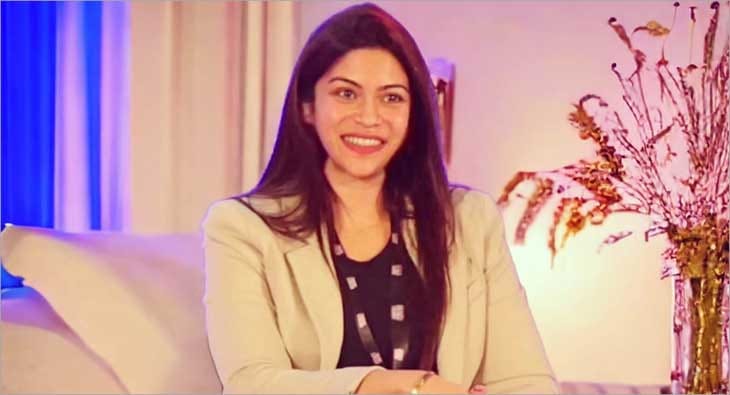 Sonam?blur=25