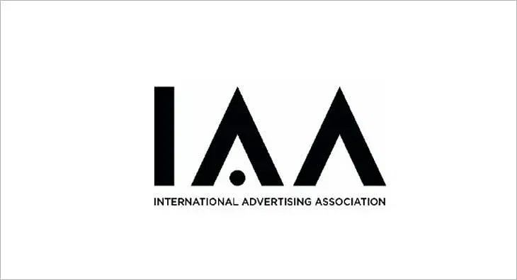IAA?blur=25