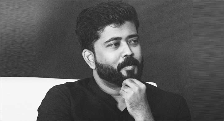 Karthik Nagarajan Hogarth India?blur=25