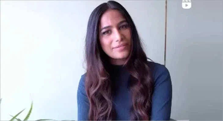Poonam Pandey fake death news cervical cancer?blur=25