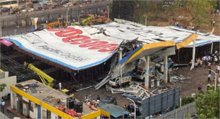 Mumbai billboard crash?blur=25