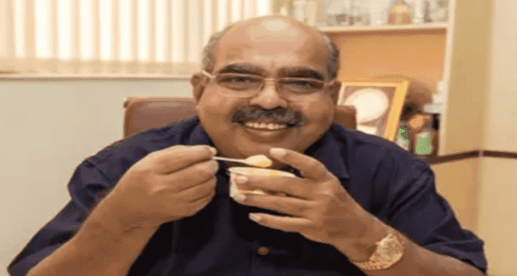 Kamath?blur=25