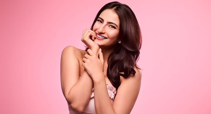 palak tiwari etude?blur=25