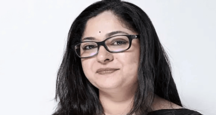 Aparna?blur=25