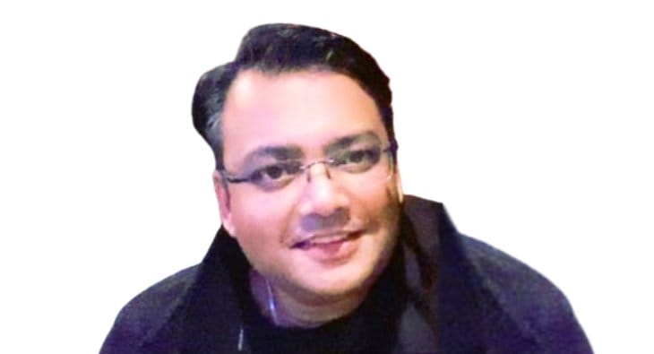 Ravi Kudesiaa?blur=25