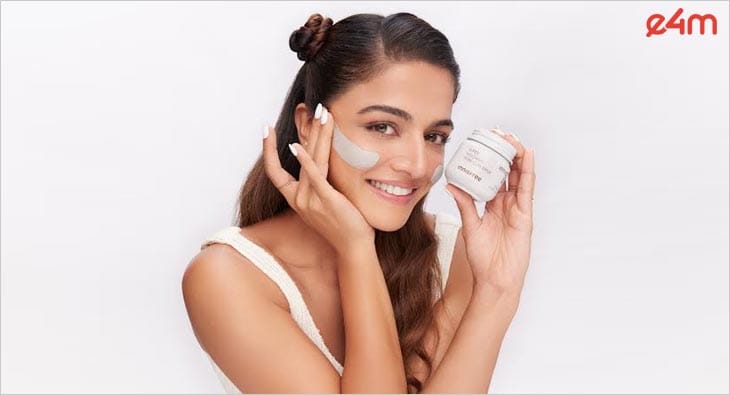Innisfree Wamiqa Gabbi?blur=25