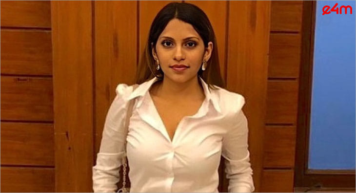 siddhi karia?blur=25