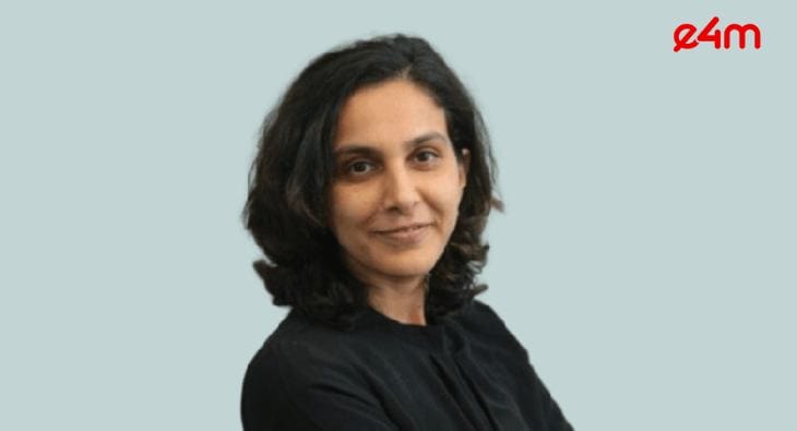 Shikha Arora?blur=25