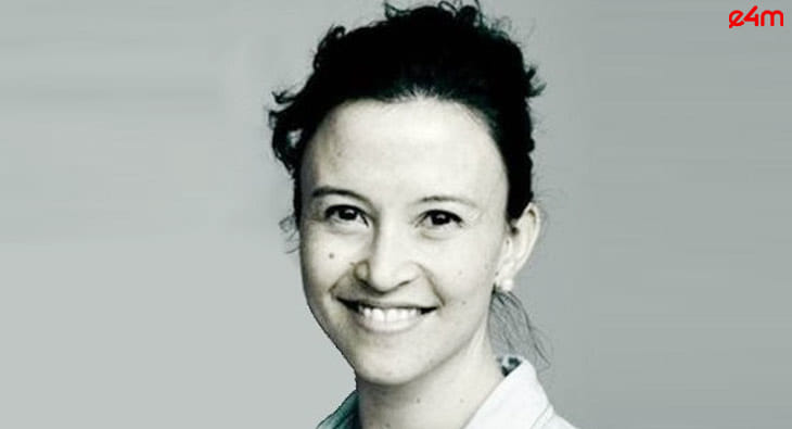 Eva Barrett?blur=25