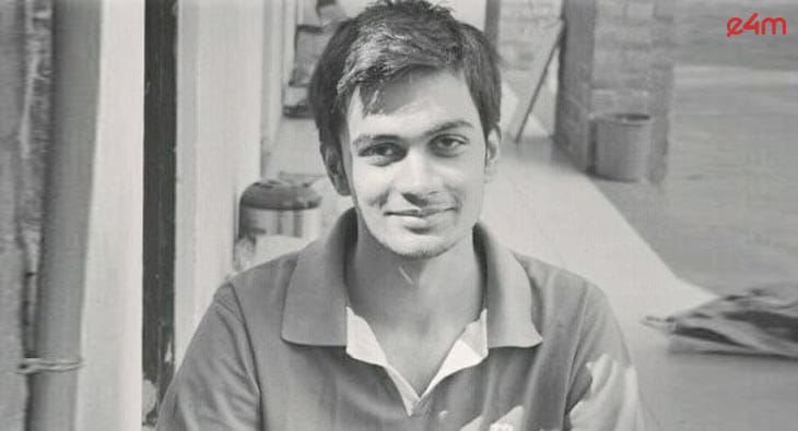 Achyut Daga?blur=25