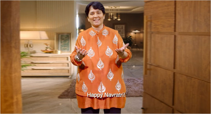 Falguni Pathak swiggy?blur=25