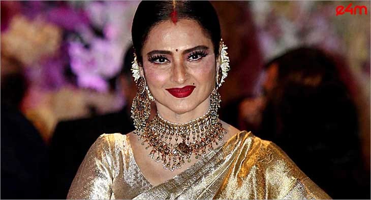 rekha?blur=25