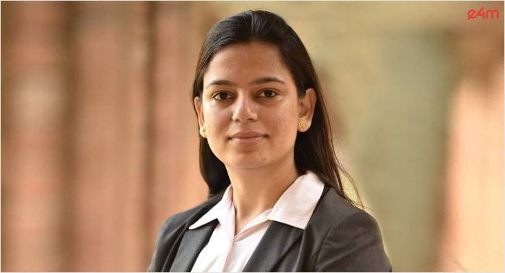 Kanika Tiwari?blur=25