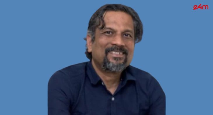 Sridhar Vembu Zoho Corp?blur=25