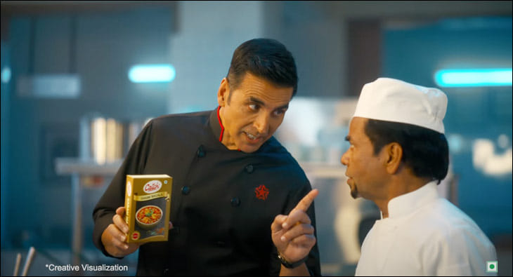 Akshay Kumar Rajpal Yadav?blur=25