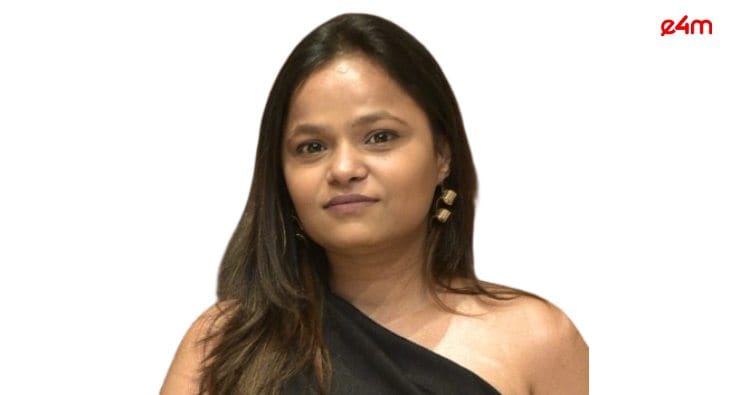 Sapna Gaur,?blur=25
