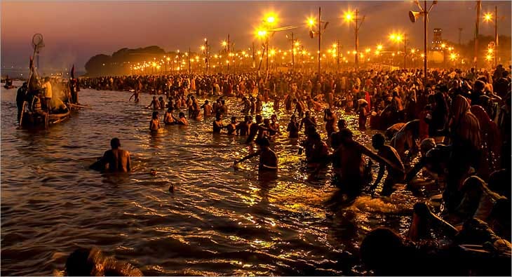 mahakumbh?blur=25