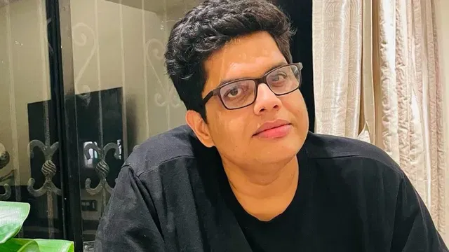 tanmay bhat?blur=25