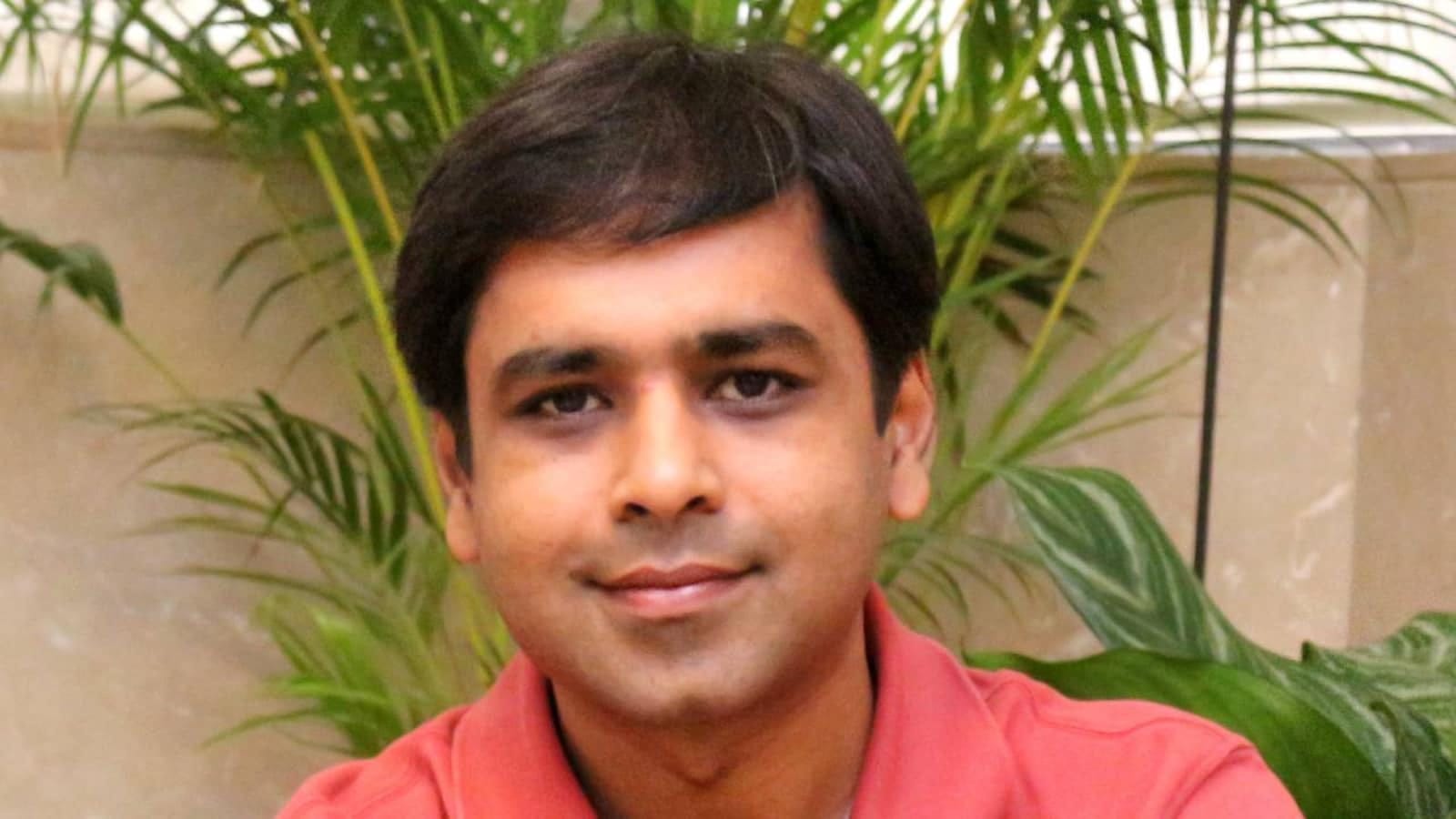 Nitish Mittersain, Nazara?blur=25