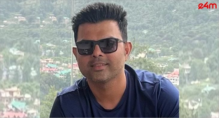 Deepak Luthra?blur=25