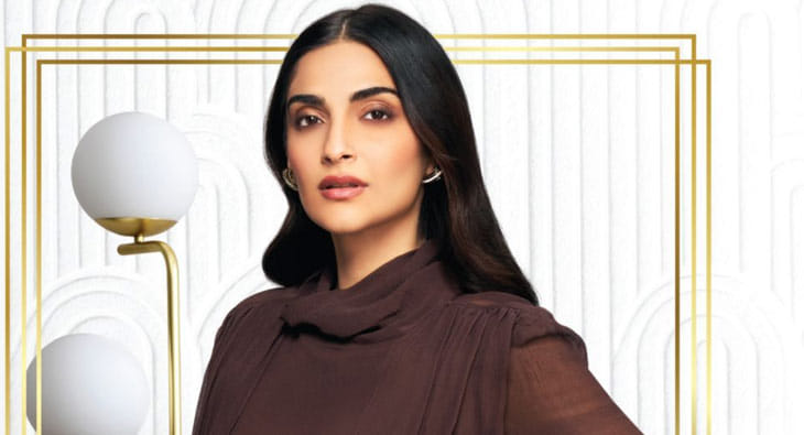 Sonam Kapoor?blur=25