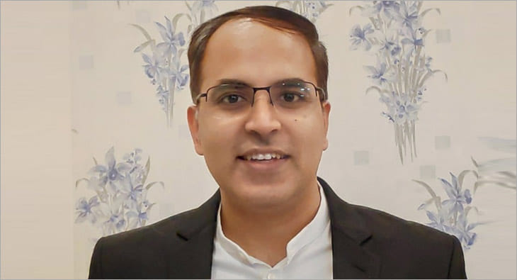 Santosh Kevlani?blur=25
