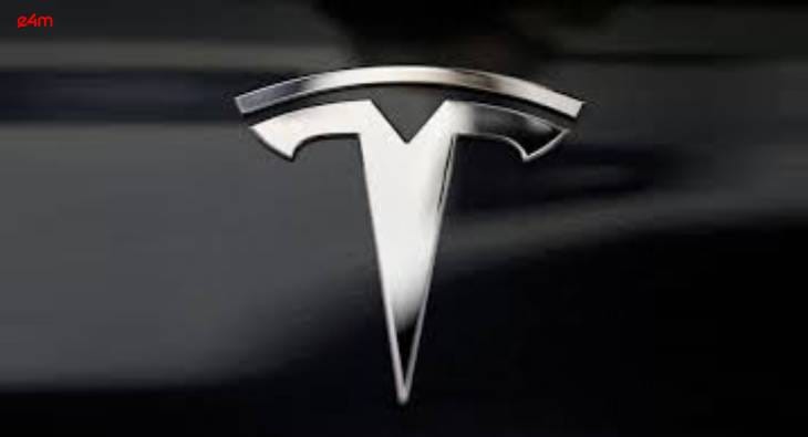 tesla?blur=25