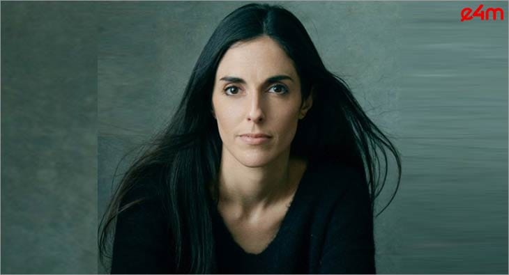 Cristina Reina?blur=25