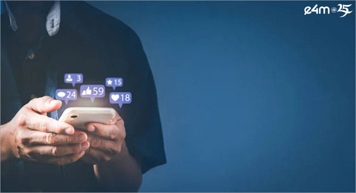 Performance Marketing, Influencer Marketing,?blur=25