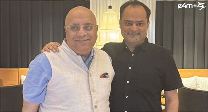 Shubhranshu Singh with Dr Annurag Batra