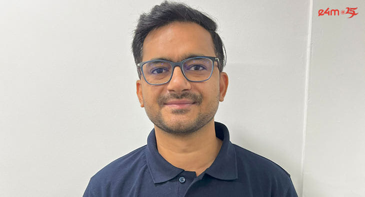 Gaurav Singh?blur=25