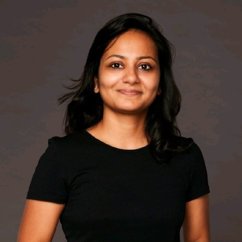 Pooja Baid?blur=25
