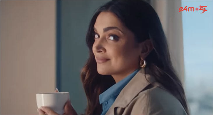 Deepika Padukone, Hilton ad?blur=25