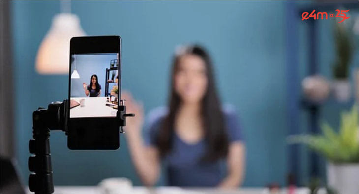 Influencer?blur=25