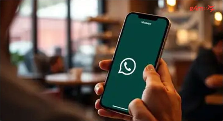 WhatsApp?blur=25