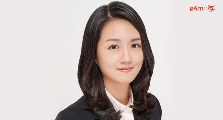 Junghee Kim?blur=25
