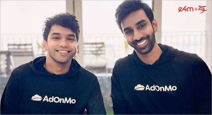 Sravanth Gajula & Sandeep Bommireddi - AdOnMo?blur=25
