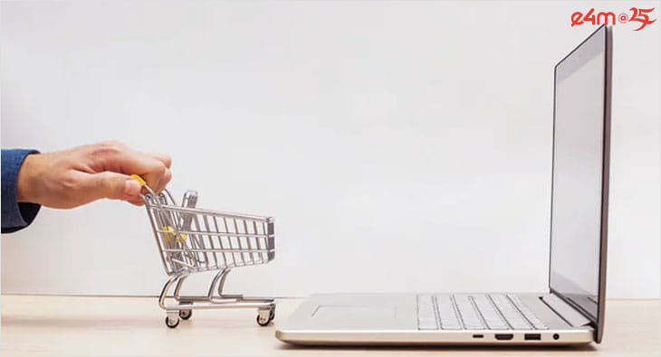 E-commerce?blur=25