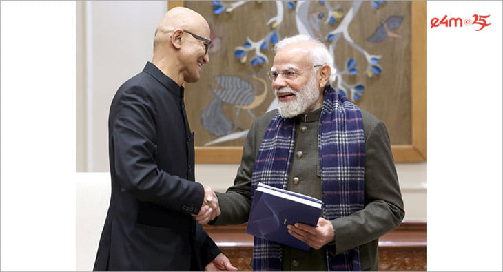 Satya Nadella, PM Modi?blur=25
