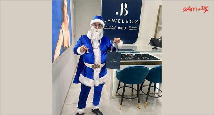 Jewelbox launches ‘Santa Turns Blue This Christmas’ campaign?blur=25