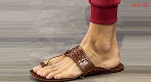 Prada?blur=25