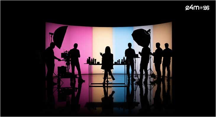Celebrity Advertising?blur=25