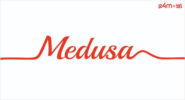 Medusa?blur=25