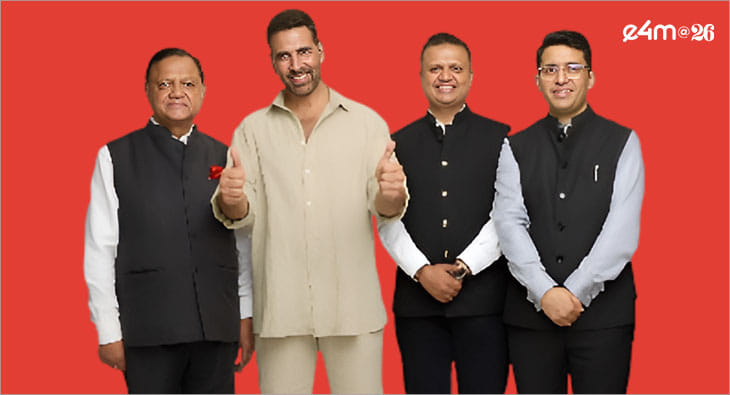 Akshay Kumar?blur=25