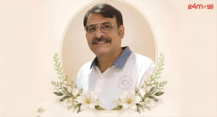 Tributes Pour In for Senior Journalist Raj Shekhar Tripathi?blur=25